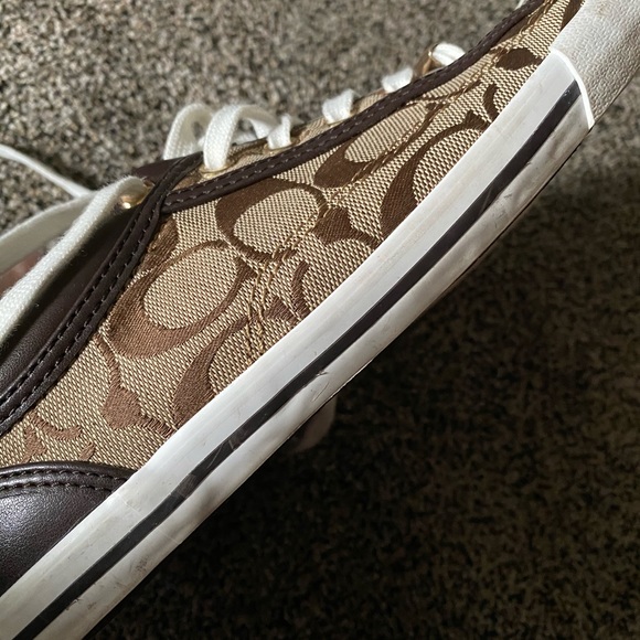 Coach shoes - Picture 2 of 2